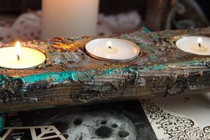 Master class on creating a texture when decorating a candlestick